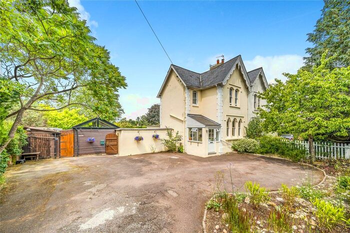 3 Bedroom Semi-Detached House For Sale In Drift Road, Whitehill, Hampshire, GU35