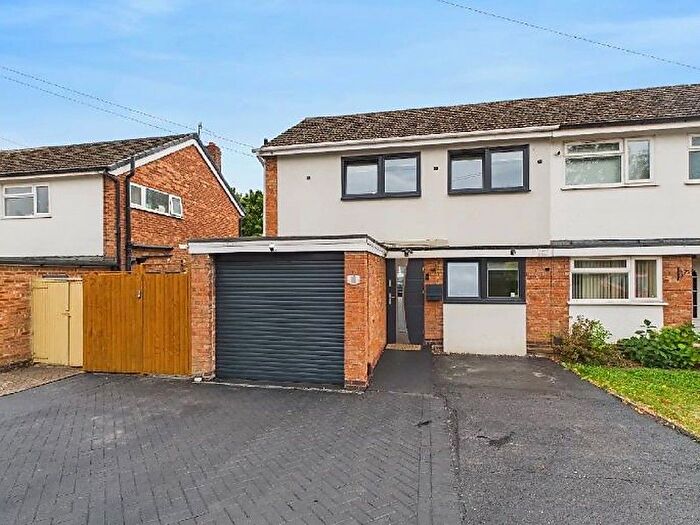 4 Bedroom Semi Detached House For Sale In Jolyffe Park Road, Stratford-Upon-Avon, CV37