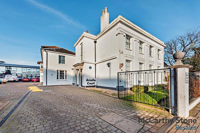 1 Bedroom Apartment For Sale In Amelia Court, Union Place, Worthing, BN11