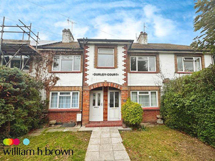 3 Bedroom Flat To Rent In St. Pauls Road, Clacton-On-Sea, CO15