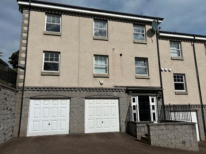 2 Bedroom Flat To Rent In Morningfield Mews, West End, Aberdeen, AB15