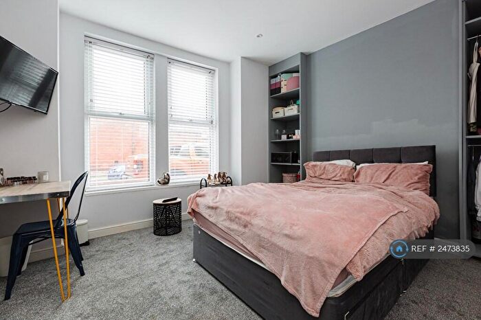 7 Bedroom End Of Terrace House To Rent In Blenheim Road, Liverpool, L18