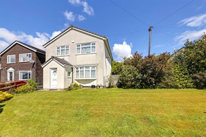 4 Bedroom Detached House For Sale In Ronaldsway Close, Bacup, Rossendale, OL13