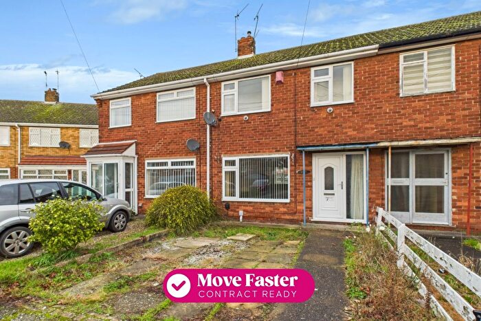 3 Bedroom Terraced House For Sale In Daville Close, Hull, HU5