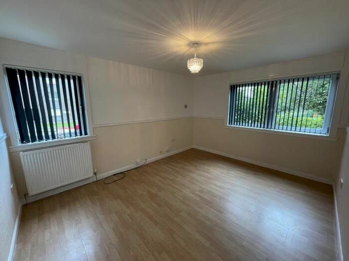 1 Bedroom Flat To Rent In Thurso Crescent, Dundee, DD2