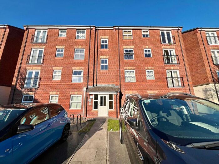 2 Bedroom Apartment To Rent In Lilac Gardens, Bolton, BL3
