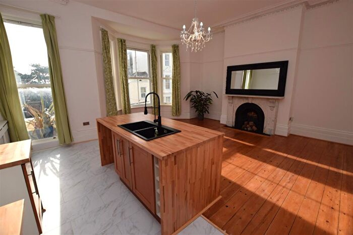 1 Bedroom Flat To Rent In Warrior Gardens, St. Leonards-On-Sea, TN37