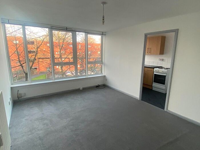 1 Bedroom Flat To Rent In Quorn House, Browns Green, Birmingham, B20