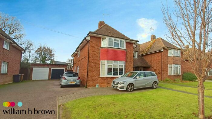 Apartment To Rent In Dorset Avenue, Chelmsford, CM2