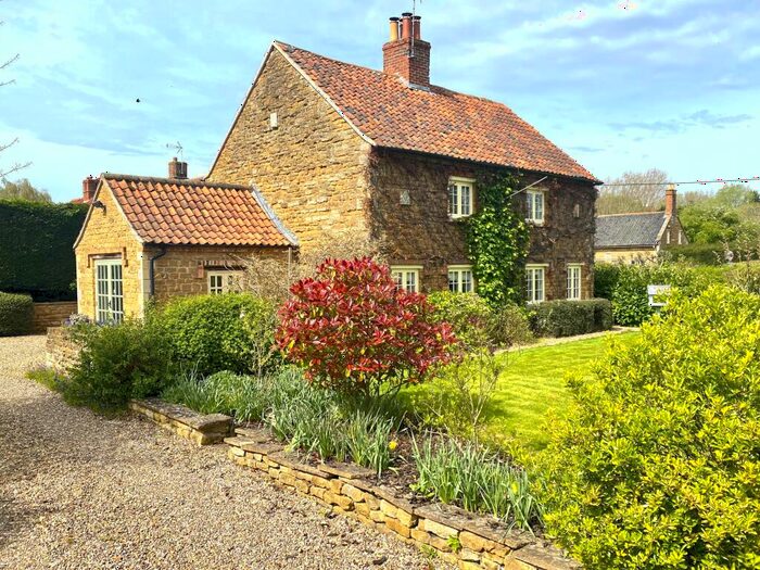 3 Bedroom Detached House For Sale In Main Street, Denton, NG32