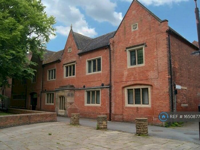 2 Bedroom Flat To Rent In The Old Schoolrooms, Burton-On-Trent, DE14