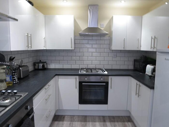 9 Bedroom House To Rent In Stratford Road, Nottingham, NG2