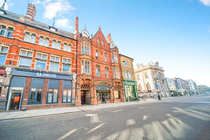 1 Bedroom Flat For Sale In High Street, Southampton, Hampshire, SO14