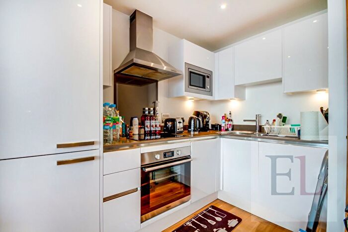 1 Bedroom Flat To Rent In Empire Reach, Dowells Street, London, Greater London, SE10