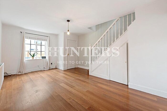 2 Bedroom House To Rent In Manor Road, London, N16