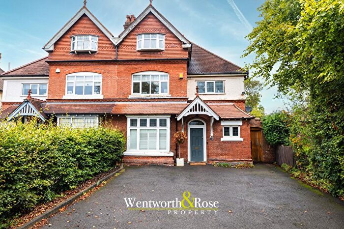 5 Bedroom Semi-Detached House For Sale In Bunbury Road, Bournville, Birmingham, B31