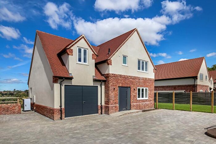 4 Bedroom Detached House For Sale In Salisbury Road, Abbotts Ann, Andover, Hampshire, SP11