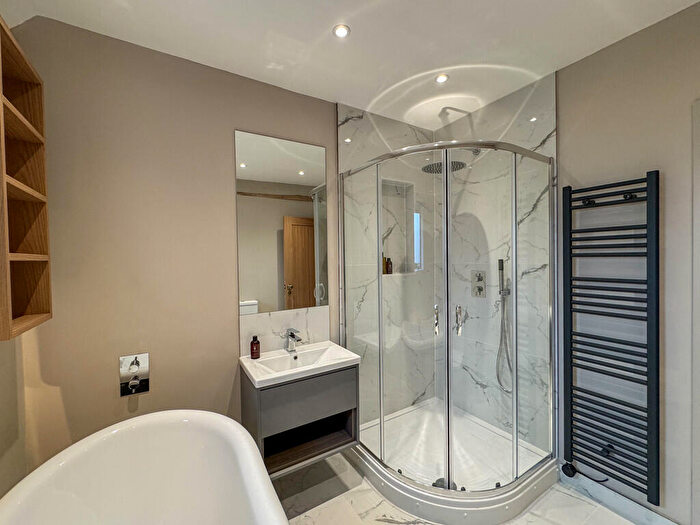 2 Bedroom Barn Conversion For Sale In Church Lane, Beaumont, CO16