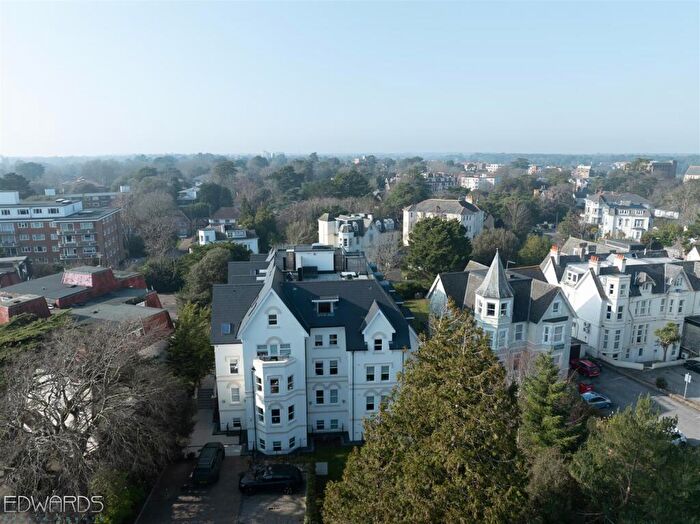 3 Bedroom Penthouse For Sale In Durley Road South, Bournemouth, BH2
