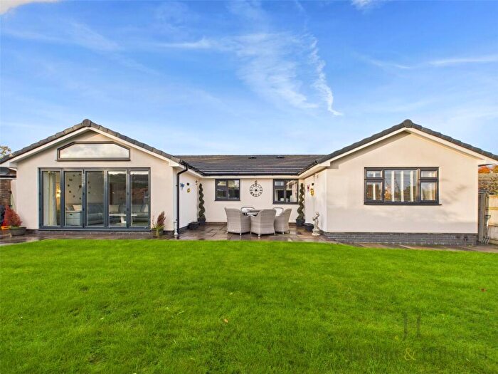 3 Bedroom Bungalow For Sale In Old Hall Park, Guilden Sutton, Chester, CH3