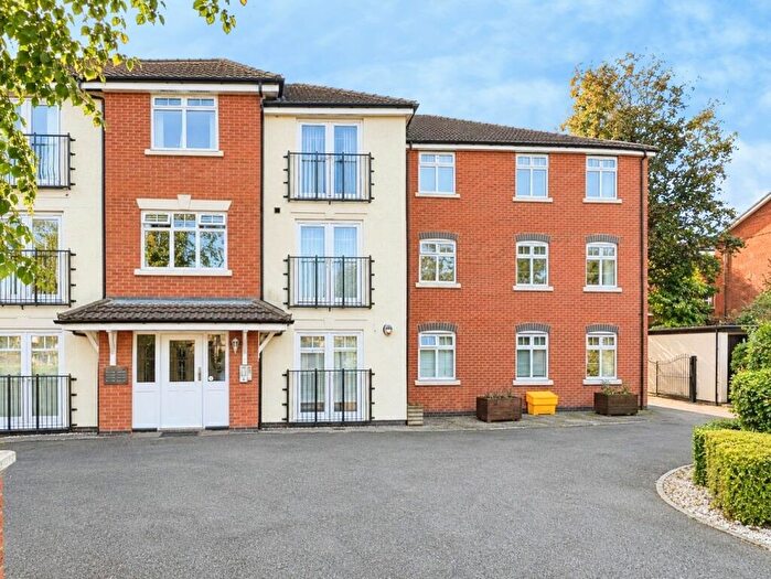 2 Bedroom Flat To Rent In Burton Road, Littleover, Derby, DE23