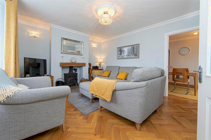 3 Bedroom Semi-Detached House For Sale In Maen Gilfach, Trelewis, Treharris, CF46