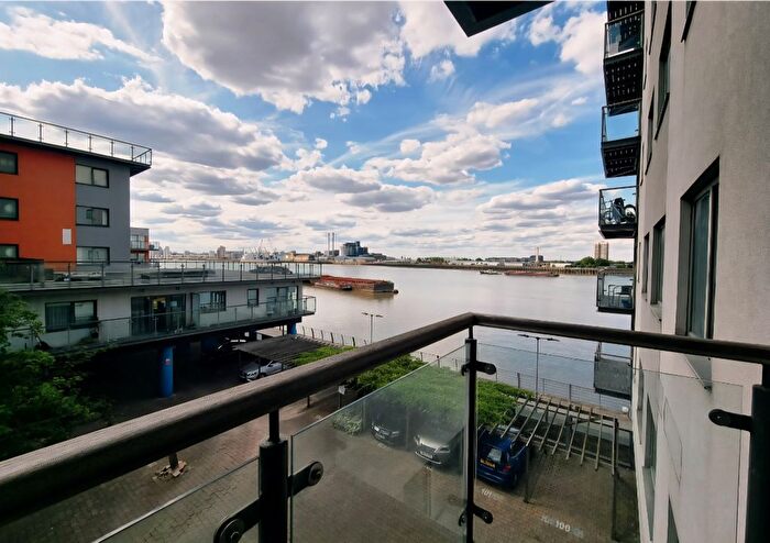 2 Bedroom Flat To Rent In Mast Quay, London, SE18