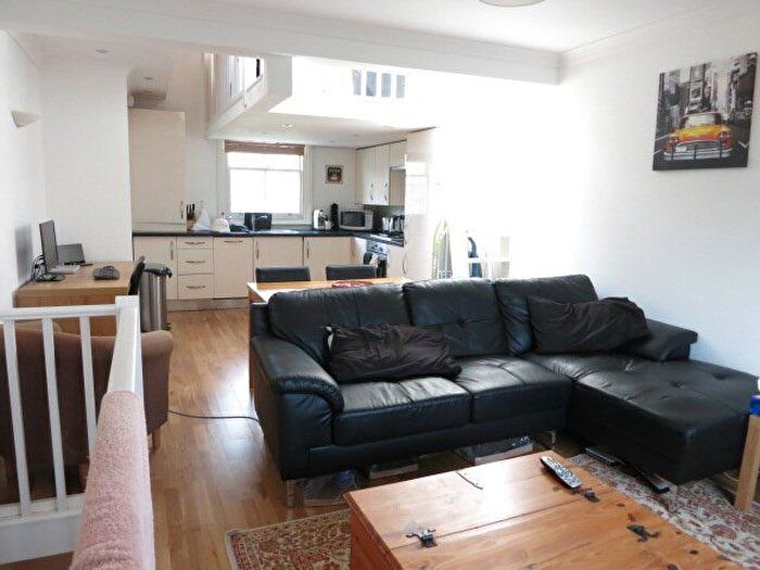 2 Bedroom Flat To Rent In Boothby Road, London, N19