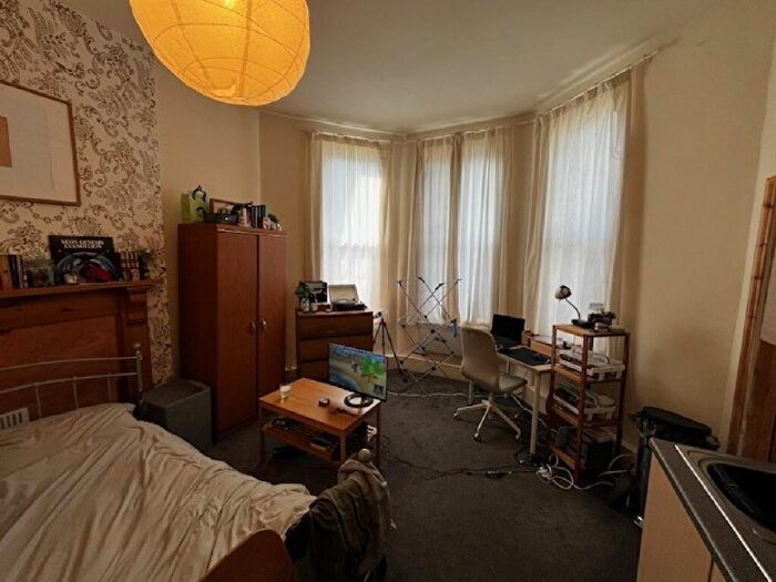 Studio To Rent In A Hampton Rd, Redland, Bristol, Bristol, BS6