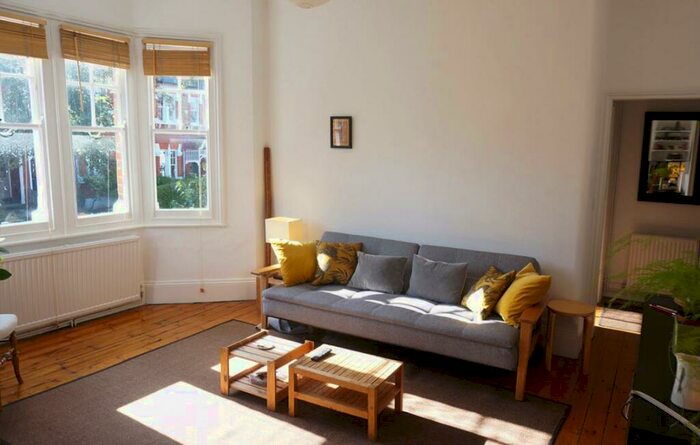 1 Bedroom Flat To Rent In Fawnbrake Avenue, London, SE24