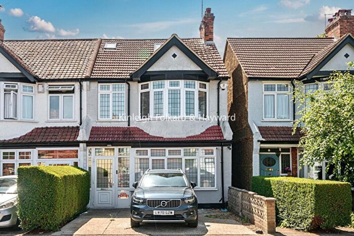 4 Bedroom End Of Terrace House For Sale In Southlands Road, Bromley, BR2