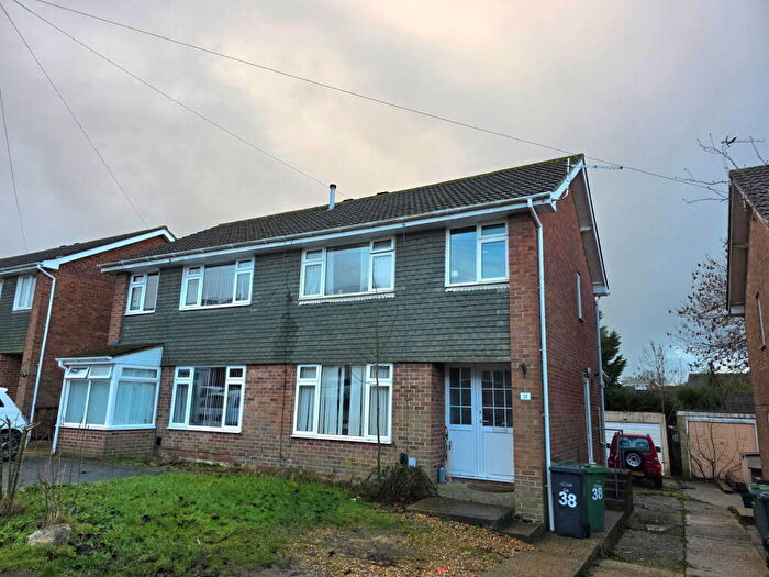 3 Bedroom Semi-Detached House To Rent In Cooper Road, Newport, PO30