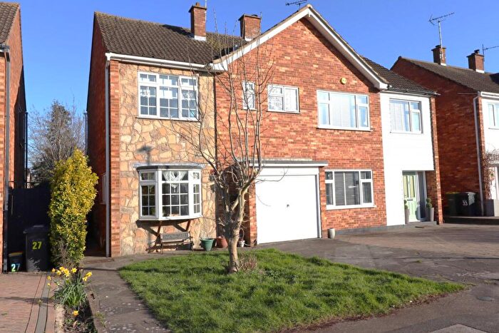 3 Bedroom Semi Detached House For Sale In Sir Walter Raleigh Drive, Rayleigh, SS6