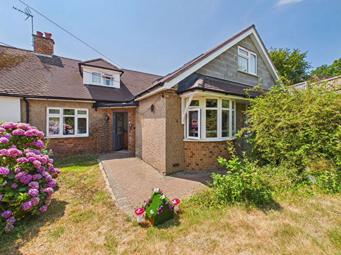 5 Bedroom Semi-Detached House For Sale In Oak Tree Road, Marlow, Buckinghamshire, SL7