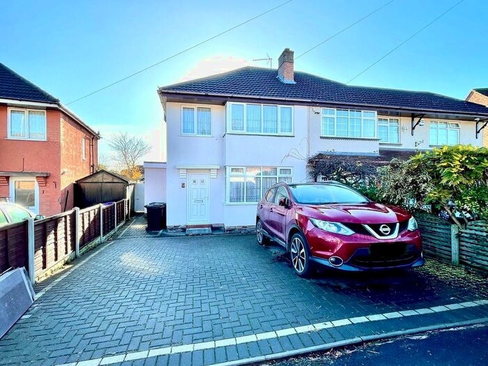 3 Bedroom Semi-Detached House To Rent In Hylstone Crescent, Wednesfield, Wolverhampton, WV11