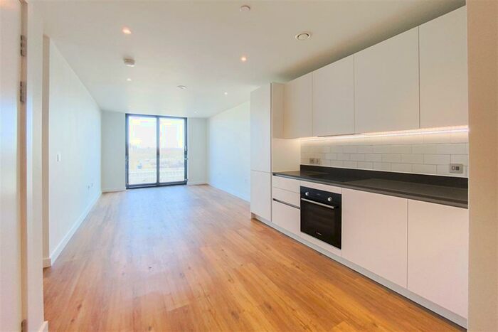 1 Bedroom Apartment To Rent In Mount Yard, Old Mount Street, M4