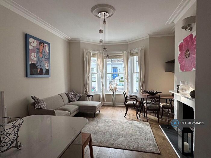 2 Bedroom Flat To Rent In Terrace, London, SW10