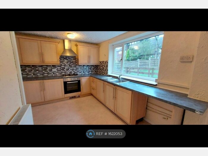 3 Bedroom Semi-Detached House To Rent In Cooper Fold, Middleton, Manchester, M24