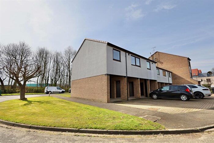 2 Bedroom Flat For Sale In Mayfair Gardens, Ponteland, Newcastle Upon Tyne, NE20