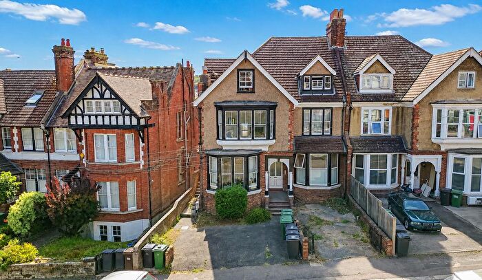 2 Bedroom Flat For Sale In Cloudesley Road, St Leonards-On-Sea, TN37
