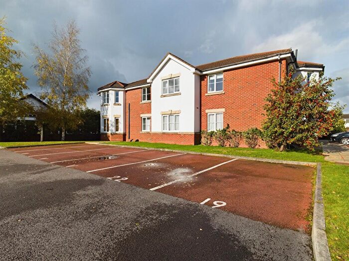 2 Bedroom Flat To Rent In Rhuddlan Court, Saltney, CH4