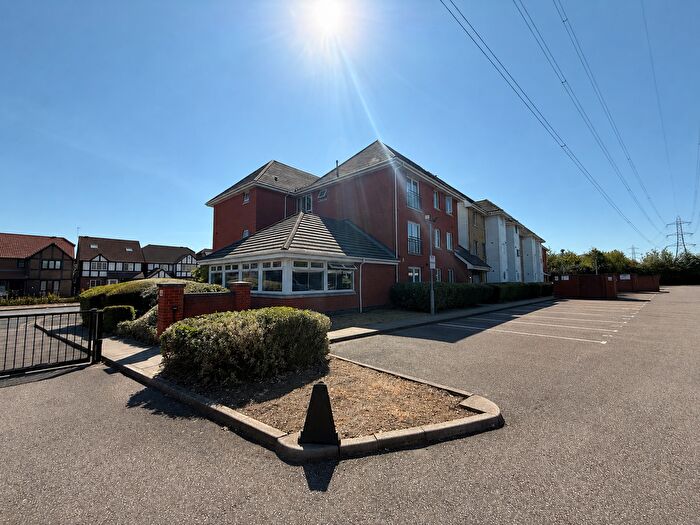 2 Bedroom Flat To Rent In Gower Place, Grays, RM16