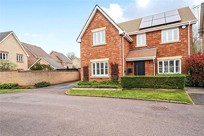 5 Bedroom Detached House For Sale In Flemish Place, Warfield, Berkshire, RG42