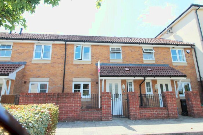 2 Bedroom Terraced House To Rent In Iachino Avenue, Portsmouth, PO2