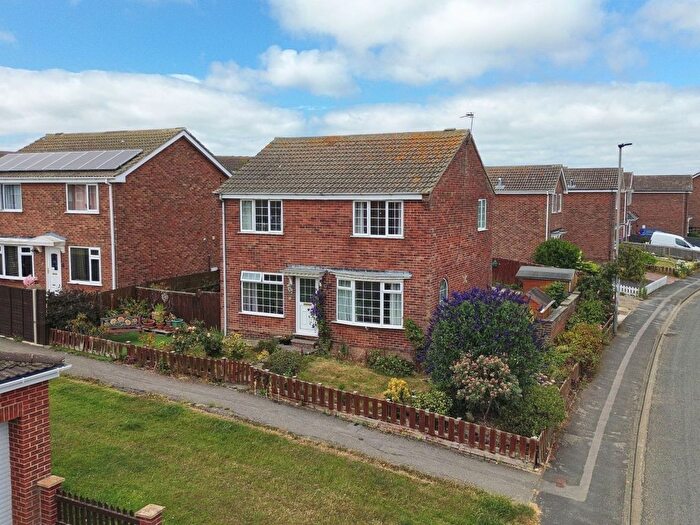 4 Bedroom Detached House For Sale In Eskdale Road, Whitby, YO22