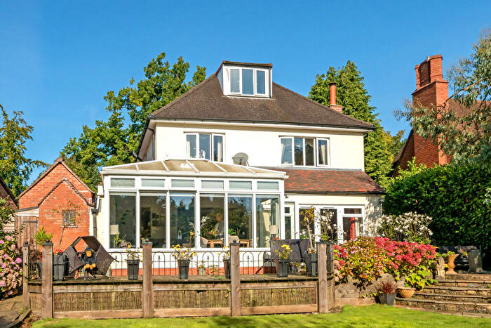 4 Bedroom Detached House For Sale In Rednal Road, Birmingham, B38