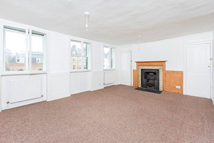 3 Bedroom Flat To Rent In Essex Road, Angel, N1