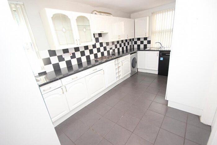7 Bedroom Terraced House To Rent In Hawarden Avenue, L17