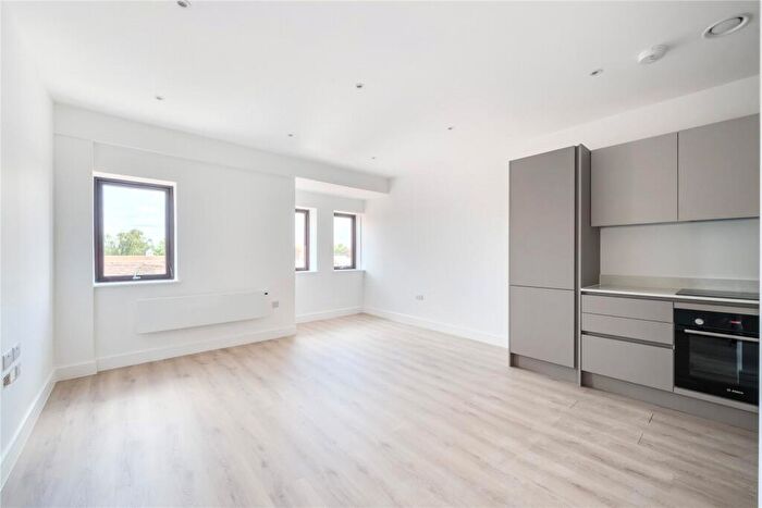 1 Bedroom Apartment To Rent In Peach Street, Wokingham, Berkshire, RG40