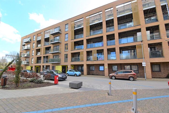 2 Bedroom Apartment To Rent In Watson Heights, Chelmsford, Essex, CM1